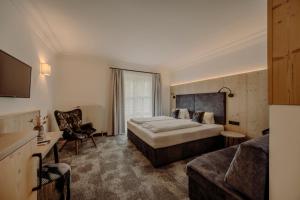 Superior Double Room - Main Building room in Familienresort Reslwirt