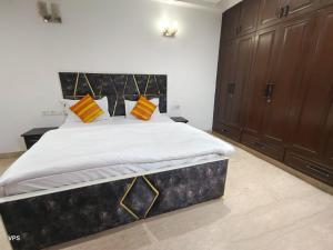 Namastey Homes Fully Furnished Apartment