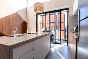 Loft Moderno no Point do Novo Campeche TV1582