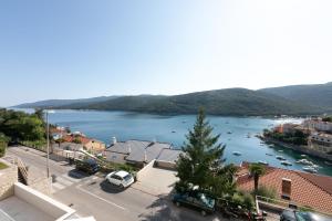 Apartments Kanat 1 & 2 with beautiful sea view