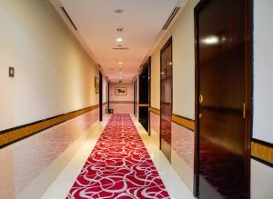 Luxurious Stay, Downtown, The Signature, Dubai Mall Street