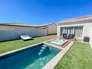 Suite avec jacuzzi et piscine