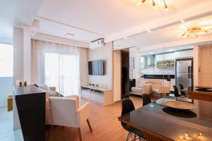 Aptos completos com vista mar pé na areia em Barra Velha em condomínio Resort com Spa, Piscina, quadra de futebol, Sala de jogos, brinquedoteca, Complexo com diversos comércios