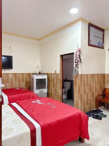 New Nhat Minh HomeStay & Tour