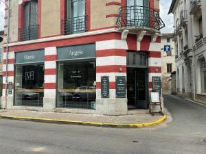 B&B / Chambres d'hotes Chambres de charme MAMIE ANGELE : photos des chambres