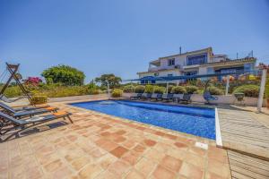 Villa Casa Moinho Azul by Villa Plus