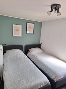 Stelle Maris, Nice place in Heinkenszand, 2 bedrooms, outdoor swimming pool, WIFI smart TV and privacy