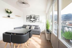 Appartements T2 parking gratuit plus 2 balcons : photos des chambres