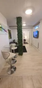 Beautiful basement apartment, very private and close to the metro - Vällingby