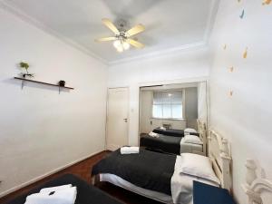 BN13 - Apto Espaçoso a 4 min da praia Copacabana