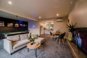 Heaven on Hagley - Sleeps 6 - Fendalton