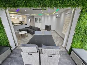 Umdloti Beach front accomodation - Mount Edgecombe