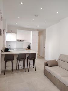 Holiday House