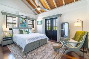 The Toucan Nest and Pool Club at Mahogany Bay