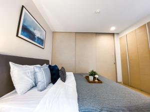 Tropical Apartment- Ultra Fast WiFi- BTS Thong Lor