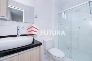 Apartamento de 02 dormitórios a 350 metros do mar LA052E