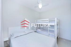 Apartamento de 02 dormitórios a 350 metros do mar LA052E