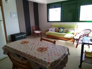 Ático Luminoso Cerca De Cala Accesible Y Tranquila