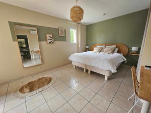 Maisons de vacances Villa Adhemar 20 personnes : photos des chambres