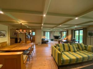 Spa Chalet in Ground Floor Cozy Duplex