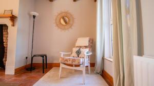 Stylish secluded cottage with beautiful views