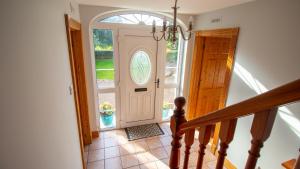 Stylish secluded cottage with beautiful views