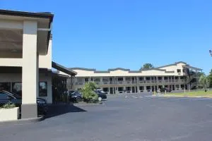 Riverfront Inn - Mullins