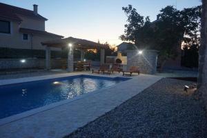 Stonehouse apartment 