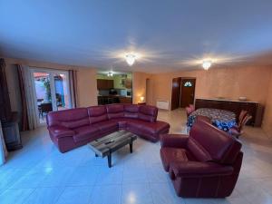 Villa au calme Jacuzzi et Piscine chauffée
