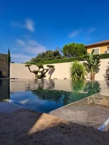 LA VILLA METISSE Villa Détente et sa Piscine Zen - 莫里埃莱阿维尼翁