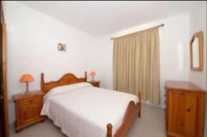 Bajo Con Playa Tranquila Para Desconectar