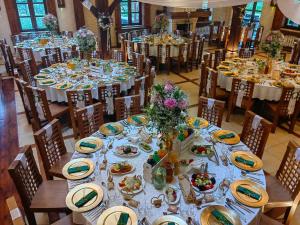 Kompleks rekreacyjno- hotelowo-wypoczynkowy FIRLEJOWE SIOŁO