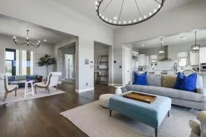 Stunning Modern Luxury - Home Office and Gym - Views - Los Alamos