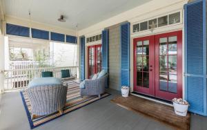 Cobalt Close & Cozy by Oversee 30A