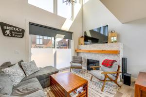 1 Mi to Lake Upscale Condo in Whitefish Resort