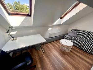 Casa curte interioara, centru