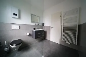 Gemütliche Suite im Erdgeschoss - WLAN - Hinsel