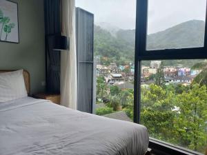 The Deck Patong 7Fl Mountain View2