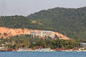 Serenity Shores - 2 King Bed - Beachfront Penthouse