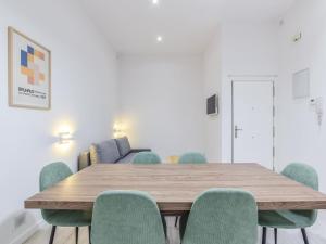 apartamento para 6 personas en el centro ACT ALQUILER TEMPORAL - Объекты без категории в городе Мадрид