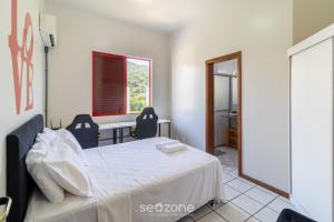 Apto confortável a 150m da Praia Brava RRA0205