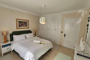 Heaven with wide view garden