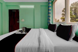 Super Collection O The Kailash Hotel