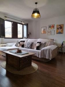 La Castaña y la Uva