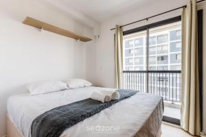 Studio cpiscina a 3 minutos do metrô BSS0703