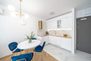 Apartament z Pięknym Tarasem Perłowa Przystań Kołobrzeg