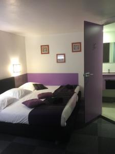 Hotels Kyriad Direct Saintes : photos des chambres