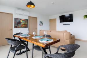 Casago 0901 Brand New Rental Serene Sanctuary, Natures Beauty at Your Doorstep
