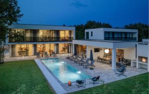 Amazing Home In Modrusani With Sauna 