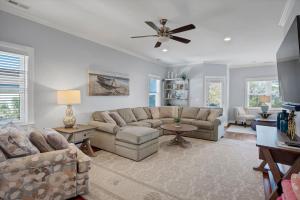 Deja Blue by Sea Scape Properties